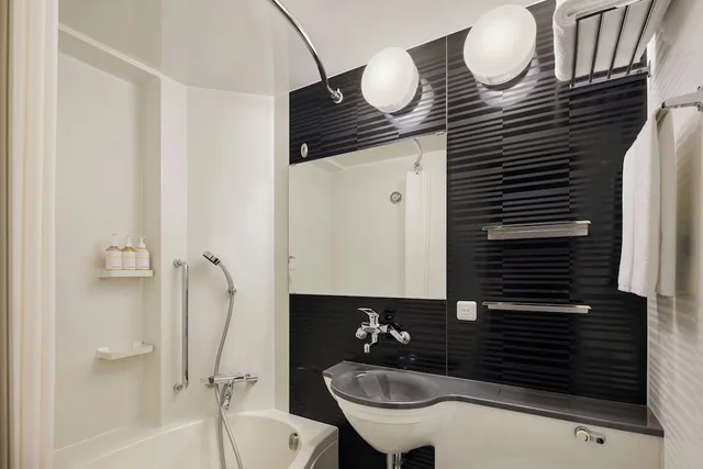 غرفة بسرير مزدوج، Four Points Flex by Sheraton Yokohama West 2/2