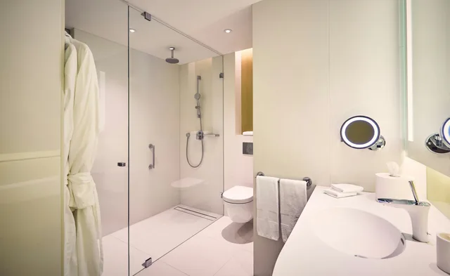 Deluxe, Twin Beds, Airport View، Hilton Amsterdam Airport Schiphol 2/2
