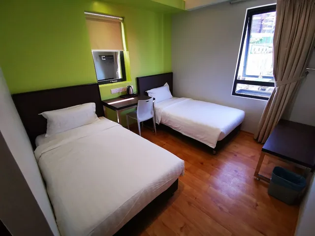 Room, Twin Beds, D'Green Hotel Kuching 2/4