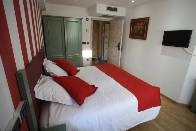 غرفة سوبيريور بسرير مزدوج أو سريرين منفصلين بشرفة، Hotel Castilla 2/2