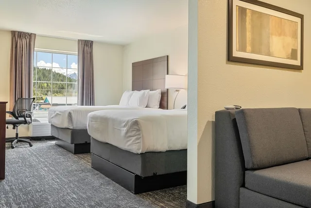 استوديو بسريرين كوين مع أريكة، Cobblestone Hotel & Suites - Alpine 1/2