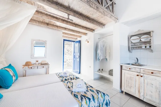 لوفت سوبيريور بسريرين كينج بإطلالة على البحر، Agnadi Villa 10/10