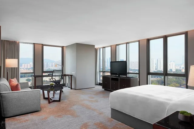 Executive, Suite, King Bed, City View, Jw Marriott Hotel Shenzhen 4/6