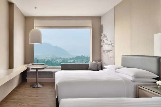 Premier, Twin Beds, Queen Bed, Kathmandu Marriott Hotel 1/1