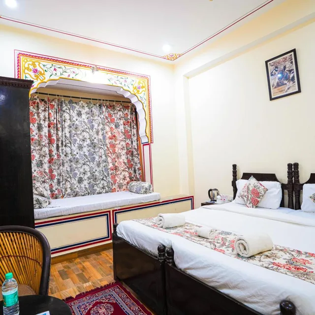 غرفة قياسية بسرير مزدوج، Treebo Rajputana Ranthambore 1/10