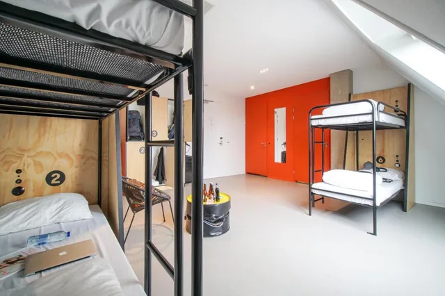 Private, 6 Bunk Beds, Private Bathroom، Via Amsterdam 1/1