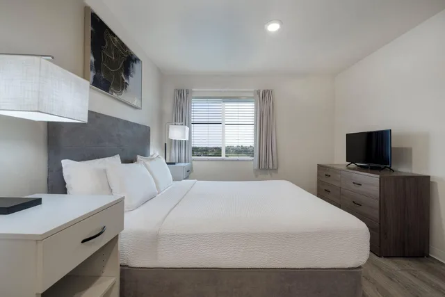 جناح بغرفتي نوم، Soka Suites Dallas - Las Colinas 2/7