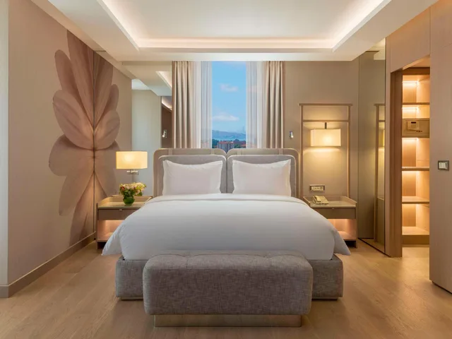 جناح جونيور بإطلالة على النهر، Movenpick Hotel Istanbul Bosphorus 1/2