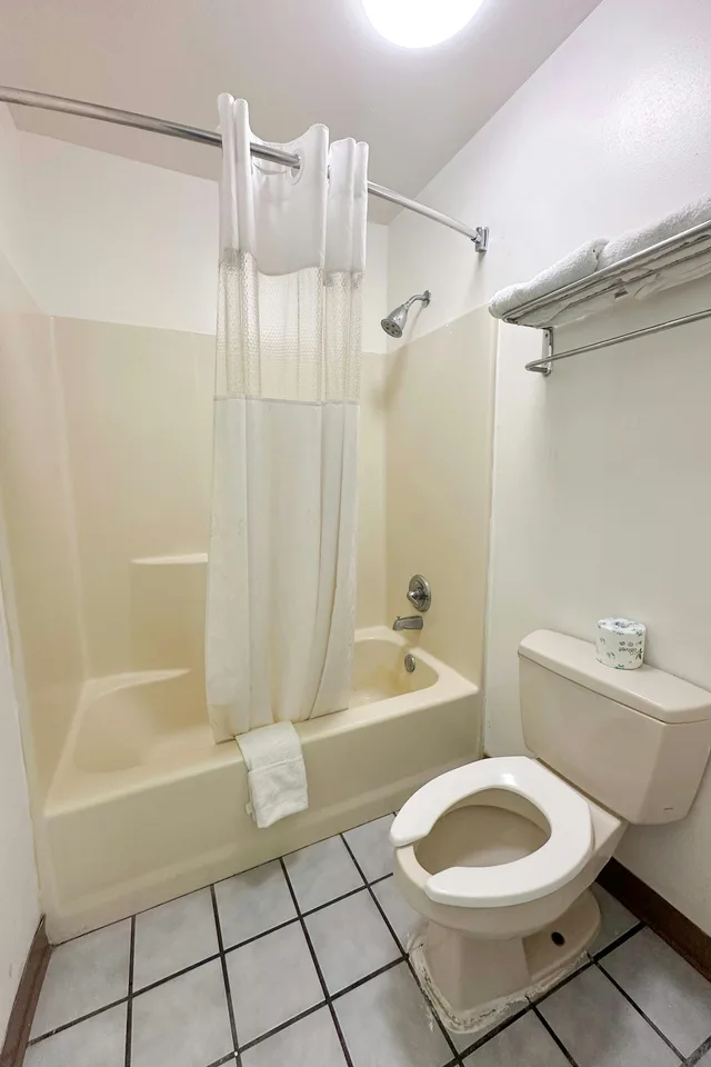 Room, 2 Queen Beds, Bonita Lakes Inn by Capital O Meridian I20 9/10