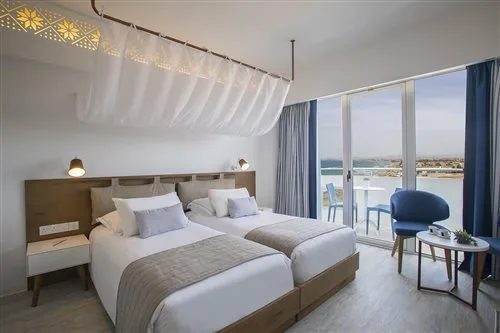 Room, Twin Beds, Lateral Side Sea View، Lordos Beach Hotel and Spa 1/3