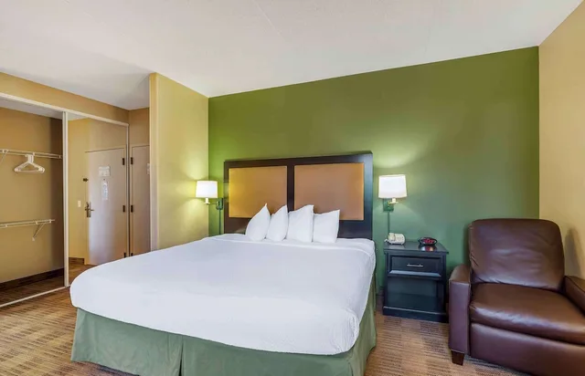 استوديو بسرير كينج، Studio 6 Extended Stay Chicago Vernon Hills Lincolnshire IL 1/5