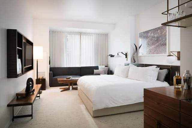 غرفة بسرير كينج لذوي الإعاقة، Halcyon - A Hotel In Cherry Creek 2/3