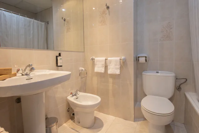 غرفة قياسية بسرير مزدوج أو سريرين منفصلين، Hotel Encamp 3/3