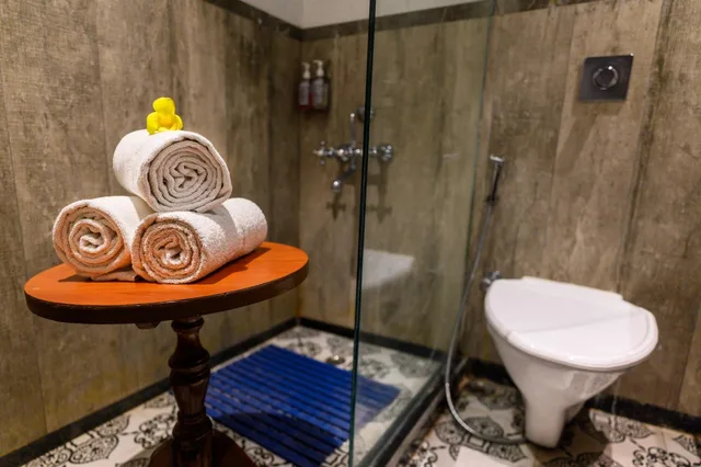Heritage Cabin with Deck، Polo Floatel Kolkata 10/10