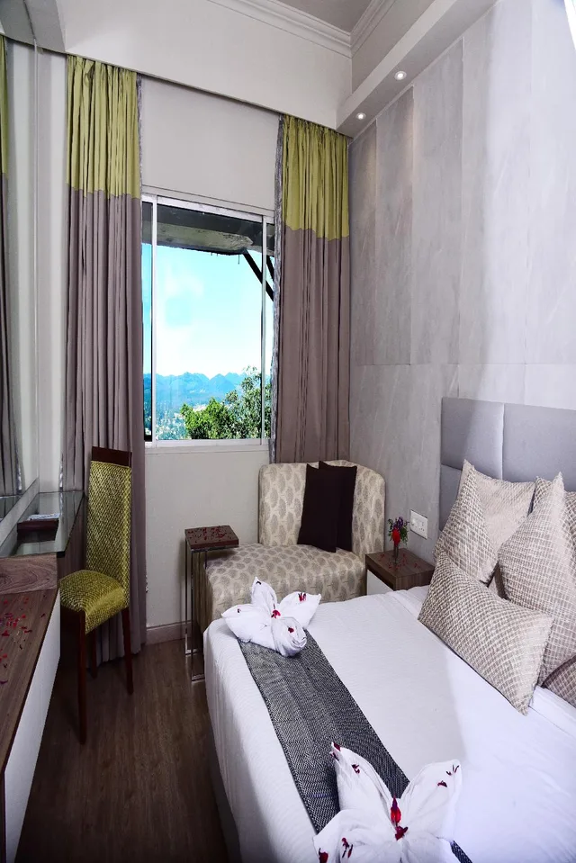 غرفة بريميير بسرير كوين، Sinclairs Retreat Ooty 2/2
