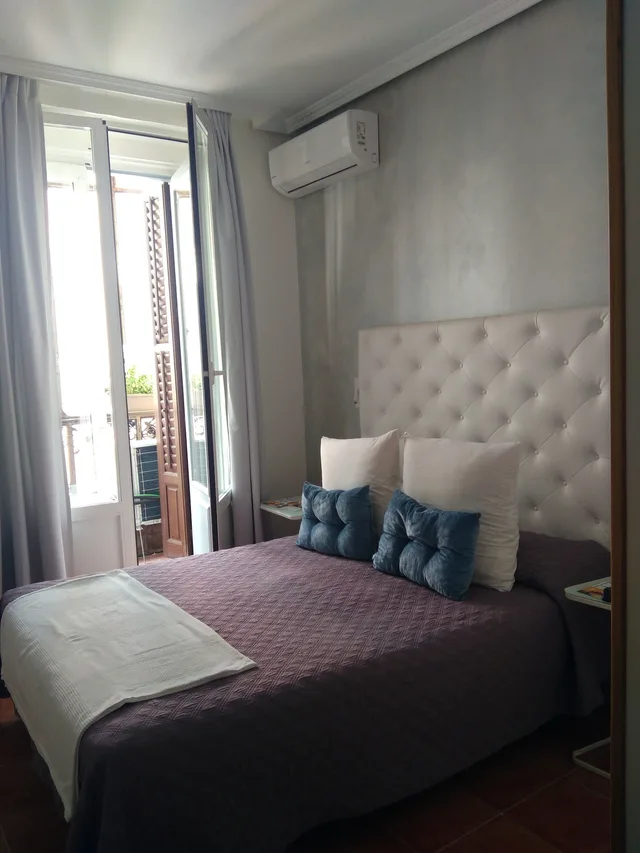 Interior, Superior, Double Bed, Private Bathroom, Hostal Las Fuentes 4/10