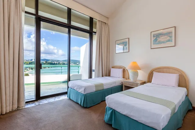 بنتهاوس رئاسي بإطلالة على البحر بـ5 غرف نوم بمطبخ، Alupang Beach Tower 1/9
