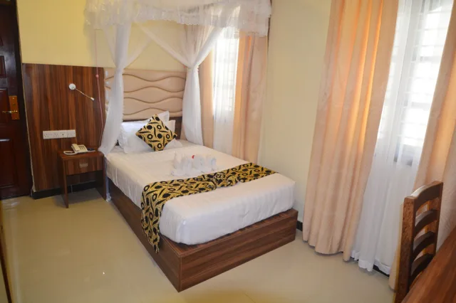 Superior, Studio, Suite, King Bed, Kitchenette, Spice Palace Hotel 4/8