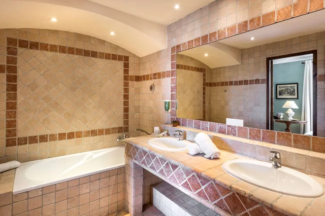 Junior Suite, King Bed, Valley View, Sofa, Terrace، La Bastide du Calalou Hotel Spa, BW Premier Collection 8/8