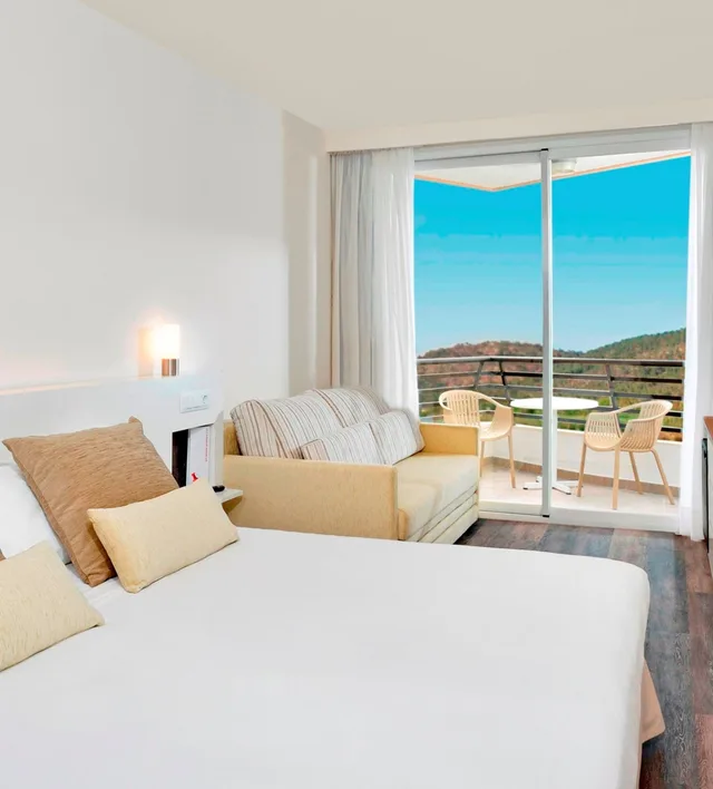 Sol, Twin Beds, Sofa، Sol Barbados 3/5