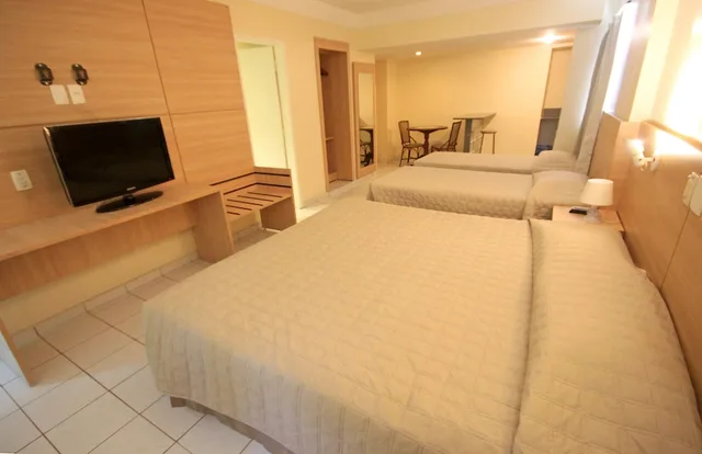 غرفة سوبيريور بثلاثة أسرّة بإطلالة جزئية على البحر، Jangadeiro Hotel e Convencoes 4/5
