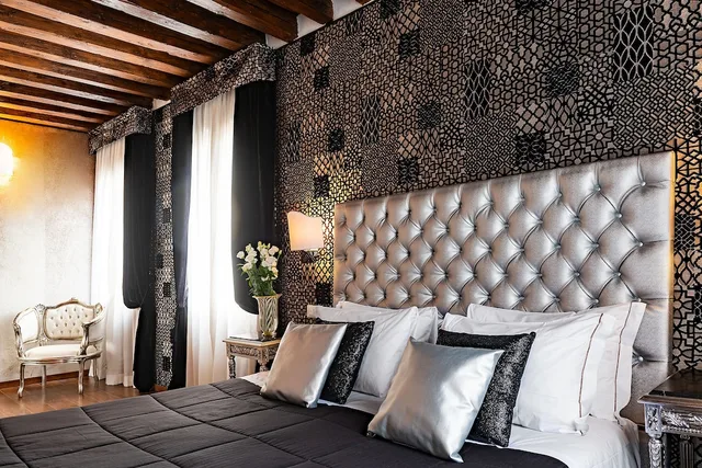 Superior, Queen Bed, Canal View, Domus Superior 6/10