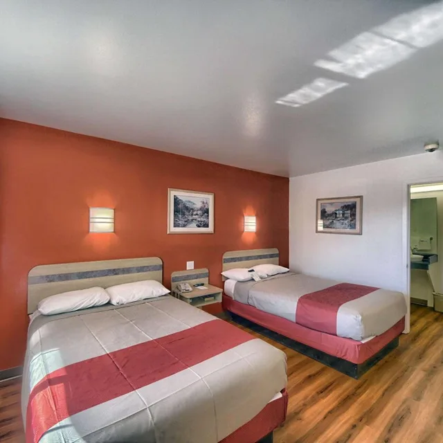 غرفة رباعية، Motel6 Kerrville, TX 3/10