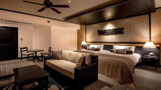 Hollywood, Club, Premium, Twin Beds, Corner, Hotel Monterey Okinawa Spa & Resort 1/1