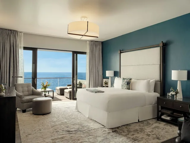 Penthouse, 2 Double Beds, 2 King Beds, The Loren at Pink Beach 3/4