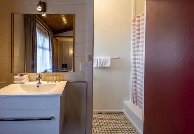 غرفة قياسية بسرير كوين، Skotel Alpine Resort 4/4