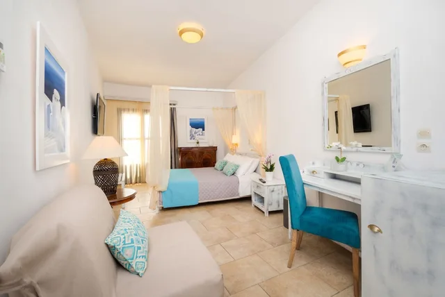 Honeymoon, Suite, Twin Beds, Mathios Village 4/10