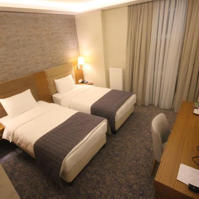 غرفة ديلوكس بسريرين مزدوجين، Garden Zara Hotel 3/8