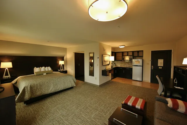 Studio, Suite, King Bed, Staybridge Suites Syracuse Liverpool 1/1