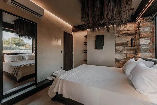 فيلا بسريرين كوين بمسبح خاص بجاكوزي، Onym Curated Villas 2/10