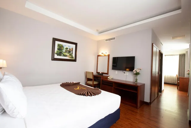 جناح، Aristo Saigon Hotel 2/4