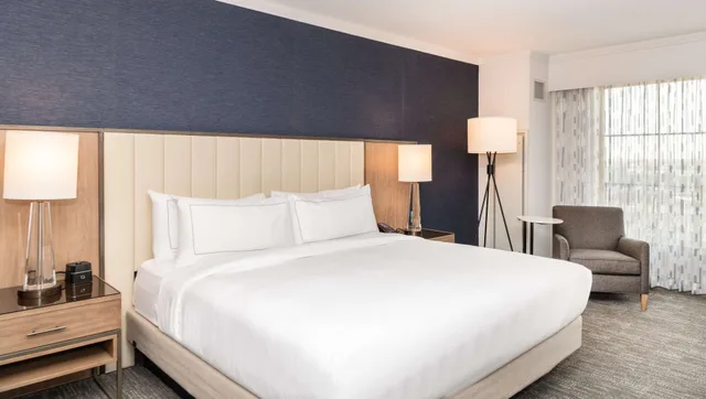 غرفة تنفيذية بسرير مزدوج لذوي الإعاقة، Hilton Columbus Polaris 3/4