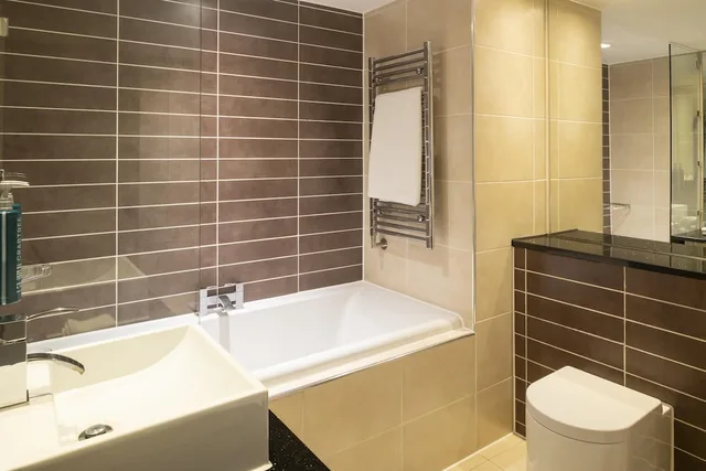 غرفة بسرير كينج بإطلالة على الحديقة، DoubleTree by Hilton Hotel & Spa Chester 8/10