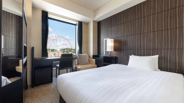 Semi Room, Double Bed, Night View, Ferris Wheel Side, Smoking، Solaria Nishitetsu Hotel Kagoshima 1/1