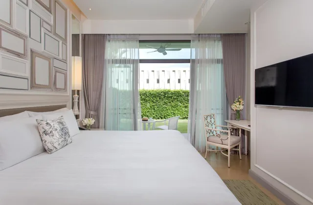 Garden, Superior, King Bed، U Sathorn Bangkok Hotel 2/8