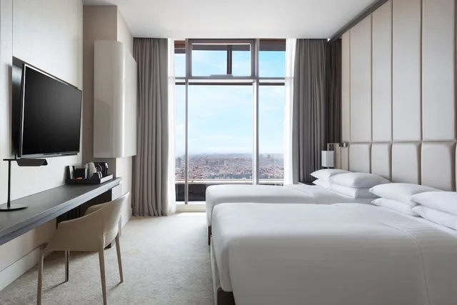 Superior, Twin Beds, Executive Level, Lounge Access، Istanbul Marriott Hotel Sisli 1/9