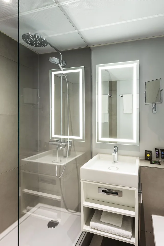 غرفة تنفيذية بسرير كوين، Novotel Amsterdam City Hotel 7/9