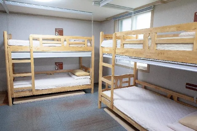 غرفة رباعية بأسرّة بطابقين، Familie Guest House Busan Station - Hostel 2/4