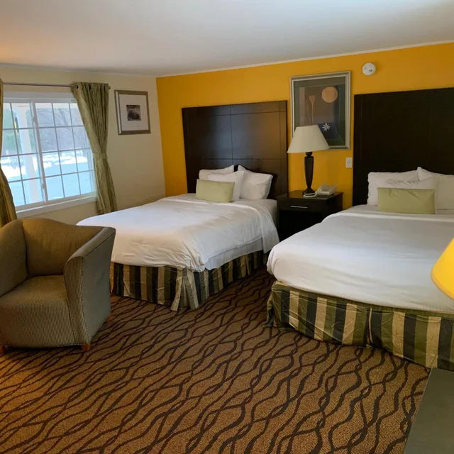 غرفة بسرير كوين، Four Winds Country Motel 4/10