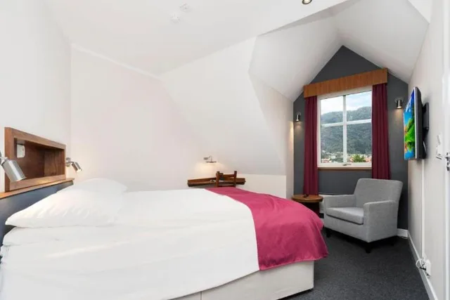 غرفة اقتصادية، Hotel Forde 1/1