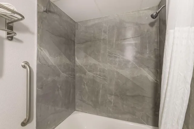 غرفة بسرير كينج، Quality Inn Newton at I-80 4/4