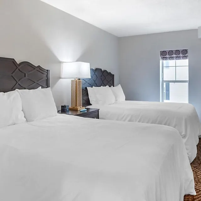 جناح بغرفتي نوم لذوي الإعاقة، The Suites at Hershey 1/10