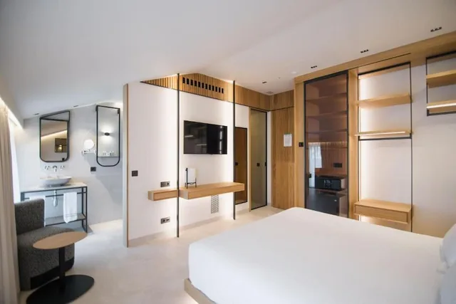 غرفة خارجية بسرير مزدوج، MYR Puerta Serranos 5/8