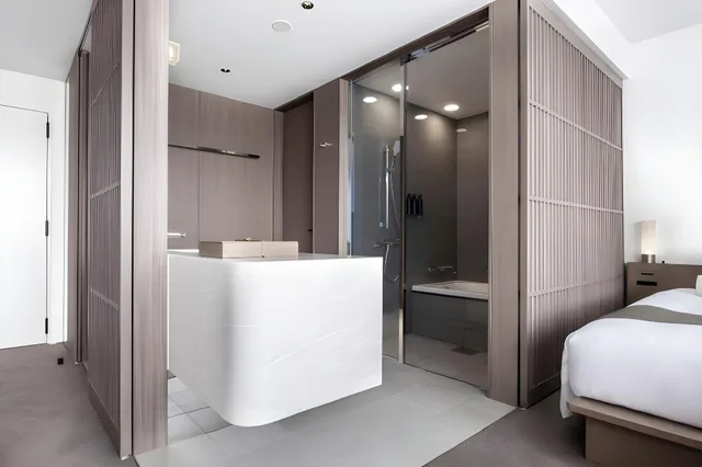 غرفة ديلوكس ثلاثية بسريرين منفصلين مع سرير إضافي، The Royal Park Hotel Iconic Kyoto 1/1
