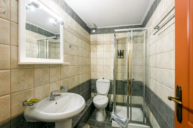 Comfy, Economy, Double Bed، Belmondo Hotel & Suites 3/3