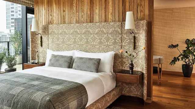 جناح قياسي بسرير كينج بشرفة، Austin Proper Hotel A Member of Design Hotels 1/2